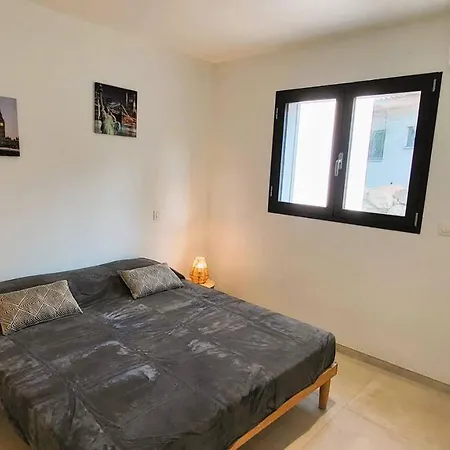 Silvio, 8 Pers, Piscine, 15 Minutes En Voiture וילה