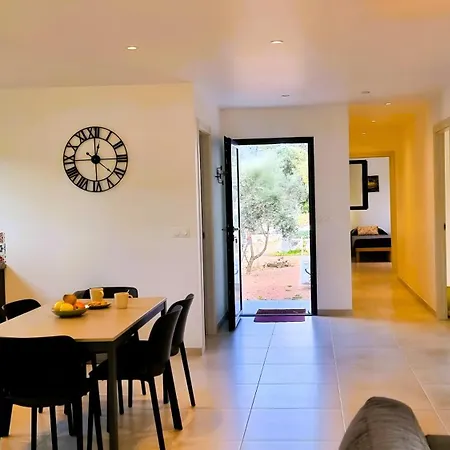 Villa Silvio, 8 Pers, Piscine, 15 Minutes En Voiture Sainte-Lucie de Porto-Vecchio