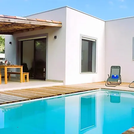 Silvio, 8 Pers, Piscine, 15 Minutes En Voiture Villa Sainte-Lucie de Porto-Vecchio