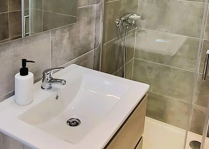 Silvio, 8 Pers, Piscine, 15 Minutes En Voiture *