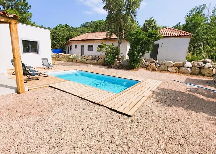Silvio, 8 Pers, Piscine, 15 Minutes En Voiture Sainte-Lucie de Porto-Vecchio
